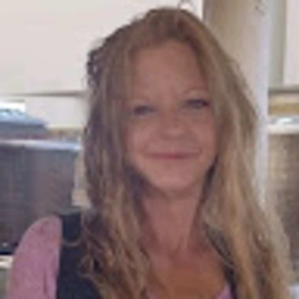 Meet your Posher, Carrie